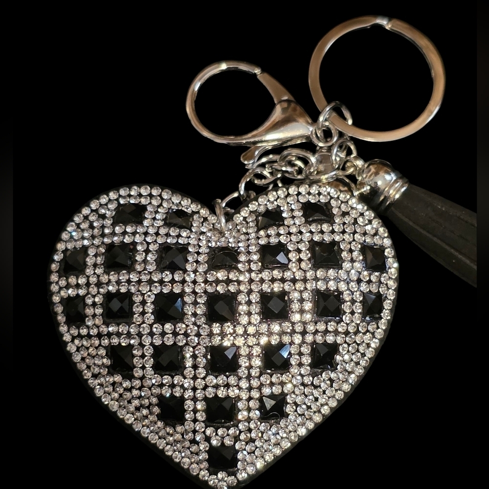 Black & Silver Grid Rhinestone Heart Keychain Bag Charm – Glam Bling Accessory